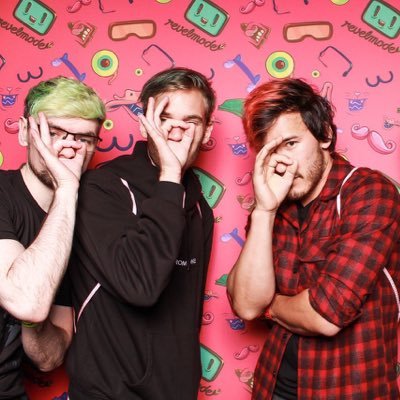 loraplier's profile picture. im not original