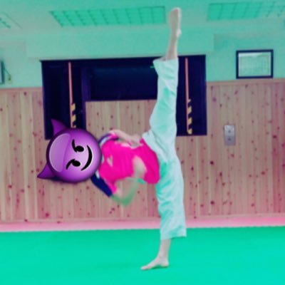 村上ちな A Twitter よろぴくぴくー