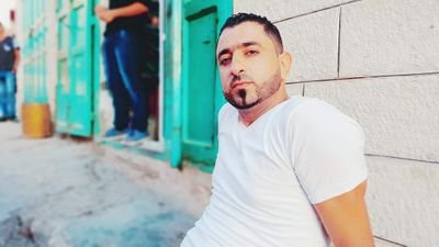 0522665372
ذا كنت تريد ان تكون ذو وجهين ... على الأقل اجعل واحدا منهما جميلا !