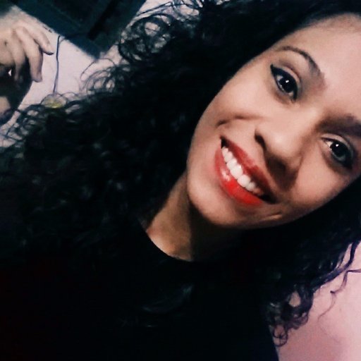 gaby_nikis's profile picture. 