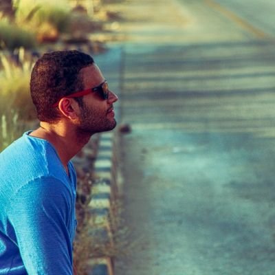 Um idiota sem muita importância prática e que não trará nenhum enriquecimento espiritual a ninguém.