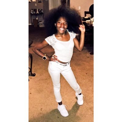 OfficialMsGrant's profile picture. 