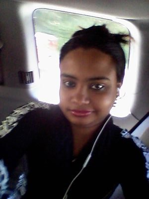 AnikaHussain9's profile picture. 