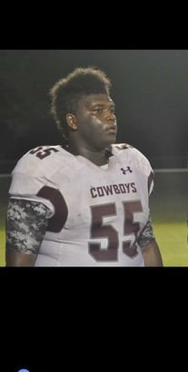 Right tackle and Right guard class of 17 MCHS. #55
