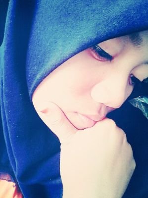 IndahNuraulia7's profile picture. 