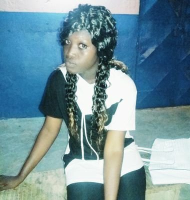 fashion_lavi's profile picture. 