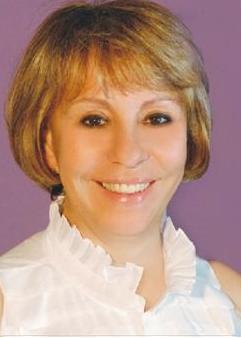 Candidata a Deputada Estadual pelo PMN e vereadora por 3 mandatos consecutivos em Goiânia. Formada em Serviço Social e Ciências Contábeis.