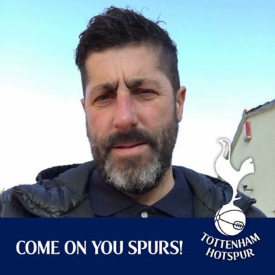 love tottenham ,horse racing , greyhounds! cider ,cheese and buckled knees ! yid army , owner of six greyhounds,#jollyboysouting #Coys ,Thfc Yidarmy ,yids!!