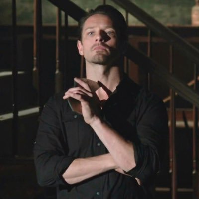 Alectocarrowrp's profile picture. Carrow - mangemort - surveille l'école et essaye de coincer les membres de l'AD - dangereux et cruel 🐍