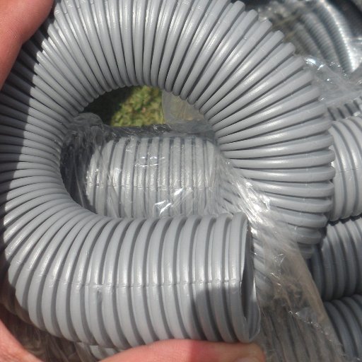 Somos Fabricantes manguera de luz y agua, anillada, plástico negro de 1.5 y 2 mts, manguera de jardín, gas industrial. Entrega Inmediata cel: 0987466295