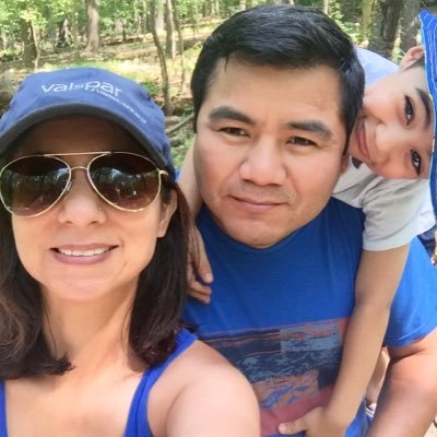 VersShuchi's profile picture. 