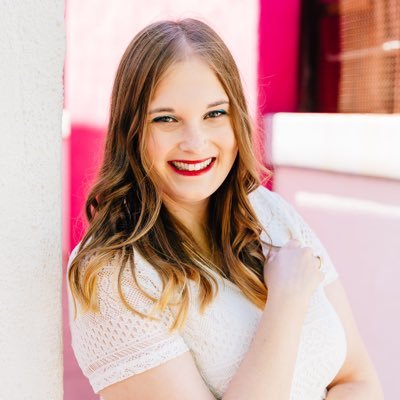 EditingShop's profile picture. I run an editorial biz helping writers, bloggers, & business owners stand out with content that shines.