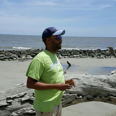 Son, brother, school teacher, liberal,and freak. ENM, who uses this account to chat with open minded people. Hoping to find my GGG partner to share life with.