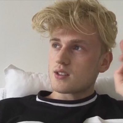 trisconda's profile picture. daddy, poisoned