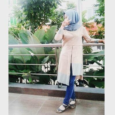 I hate to be like everyone wants|This is me,just the way i am.. :)|i love my family|i love my love | Line,Wechat: FithaDN