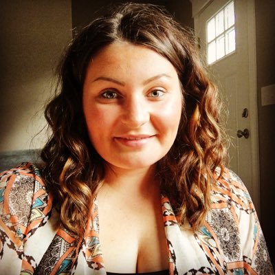 aliflewelling's profile picture. Singing diva. Cat lady & pug lover. Restless writer. Leopard print queen. Chaser of the sunshine. Thrifter extraordinaire. Foodie. Castleton & SNHU alumna.