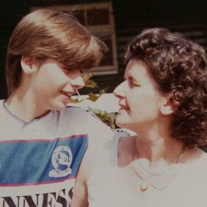 Husband,father and QPR season ticket holder. Scored a few for Acton CC back in the day (still do , occasionally!)