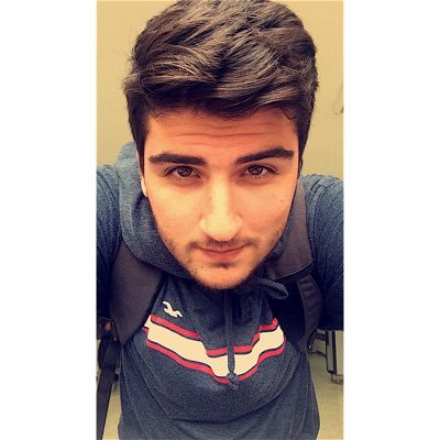 ClaudioArocha's profile picture. 18. Venezuela. Snap: claudioaac. IG: claudioarocha.