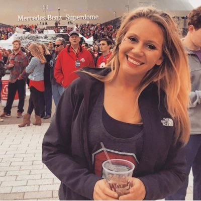 chelmcl's profile picture. 👩🏼‍💻