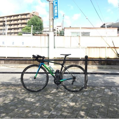 貧脚ロードバイク乗り。小田和正さん、オフコースのファンです。 2019年7月31日ファイナルの愛媛県武道館で念願の小田さんのマイクでラブストーリーは突然にを歌うことができました。2021年は念願のクリスマスの約束に参加。気になることや楽しいことをつぶやいてみたいと思います!無言フォロー失礼します。