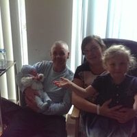 Paula McNeill (@c5d0e72f9fa443b) 's Twitter Profile