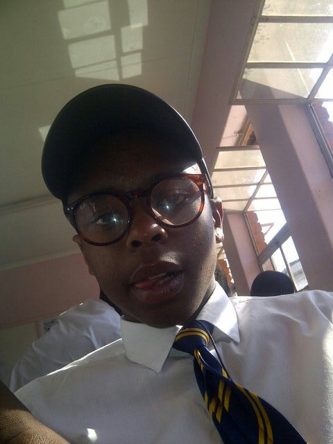 makepi21's profile picture. I know I'm cute I know I'm nice I do whatever it takes to have a M.I.L.F ebony style.  :)