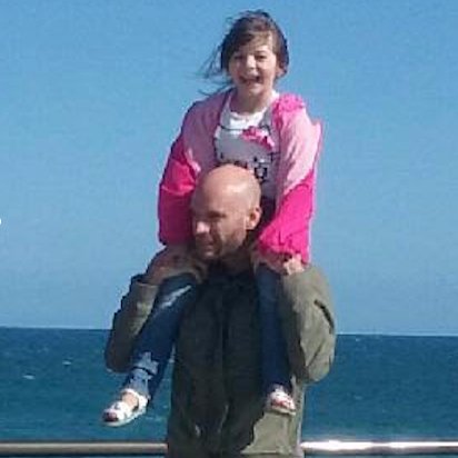 poliscibri's profile picture. 