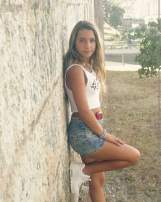 melhor amiga #3
melhor amigo #18
ando à tua procura por isso segue-me