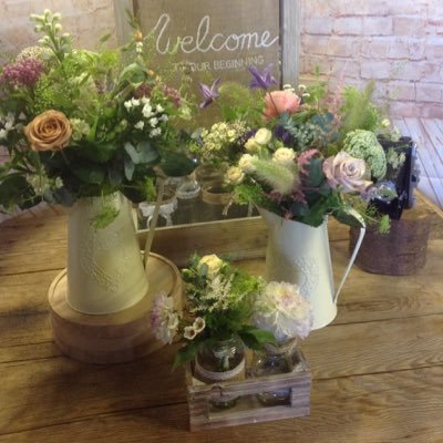 Self employed freelance florist specialising in all aspects of floral design...weddings, funerals, functions and lifes occasions. Contact Joanne:-07947654802