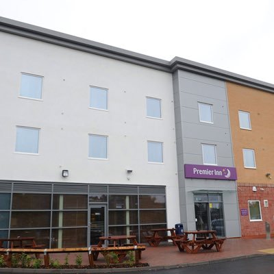 This is the official Twitter page where we share the amazing moments that happen at Premier Inn Dudley Town Centre!