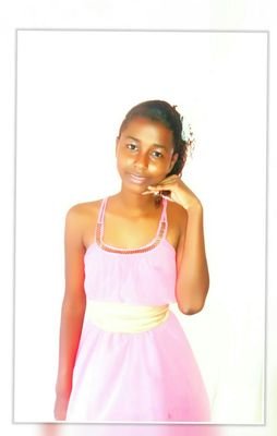 MelanyOlivarre1's profile picture. @modelo