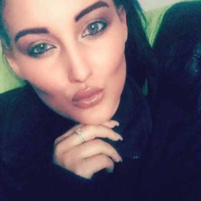 AbbeyCharlton's profile picture. constantly in training.. fitness freak.. boxing.. football.. running..