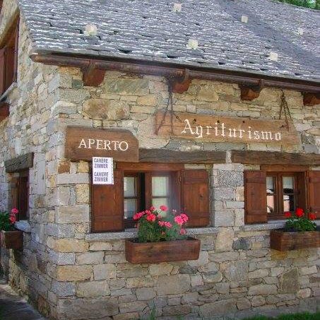 Agri_Crampiolo's profile picture. L’agriturismo e il caseificio si trovano all’alpe Crampiolo, immersi nel verde del Parco Naturale Veglia-Devero, area protetta nelle Alpi Lepontine occidentali