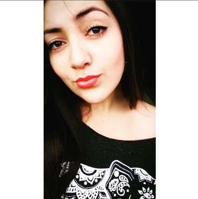 Emily49425934's profile picture. 