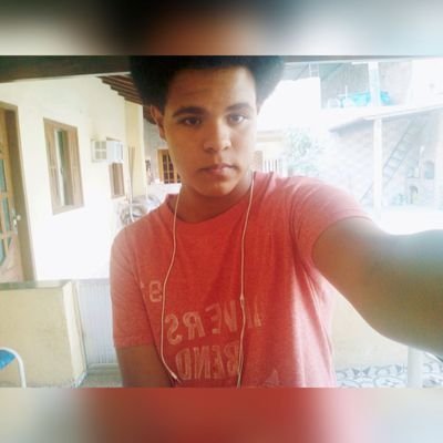 Alô Alô graças a Deus!
Dono de poucas palavras porém de muitas atitudes U.U