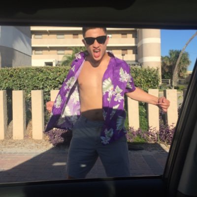 Derek_M_C's profile picture. Boston ➡️ ATL ➡️ ❓