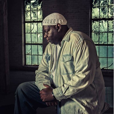 VensonFields67's profile picture. Tall, dark, and handsome. Then I woke up. :-)