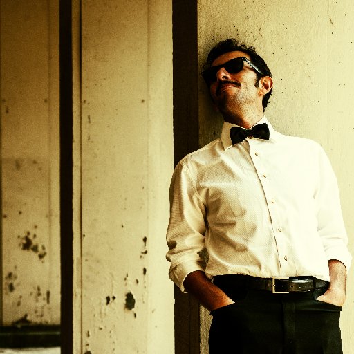 WilliamManera's profile picture. Scrivo canzoni,suono il piano,vivo,respiro e dormo all'occorrenza. Non sono ancora morto. Il 13 settembre è uscito il mio nuovo disco.