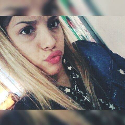 Cambarrera_1's profile picture. Sonreír 😄     contigo techno todo 🎼❤️