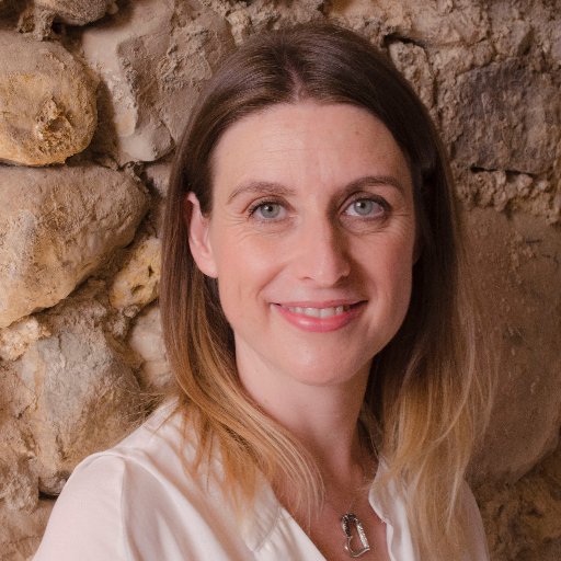 InmaPastor's profile picture. Profesional en activo en el área de  MK 2.0 ,Comunicación y Ventas. Mi hobby la docencia.