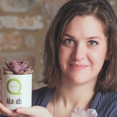 LiaValentini's profile picture. Mi occupo di #layoutdesign e #graphicdesign presso @akaueb_it. Cerco di sopravvivere facendo ciò che amo...anche se non è sempre facile!