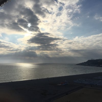 Bini_Maeata's profile picture. League of Legend - Minecraft - WoW - Rift - Archeage - Blade&Soul - DayZ - Arma3 -