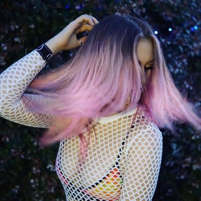 xheartPerrie's profile picture. 