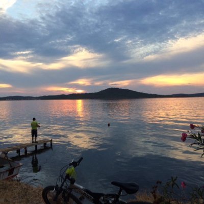 duslemselboyut's profile picture. Free forever from all human conditions and natural limitations.