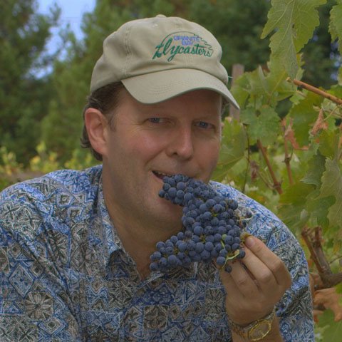 Wine grower (350 vines in Nevada, 60 in California), winemaker since 2002. Former wine broker. Wine consumer,  wine taster (7000+ tasting notes). Photographer.