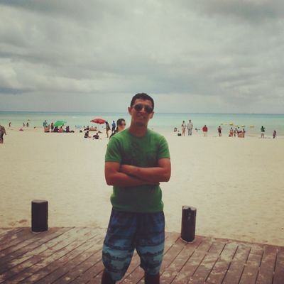 romic1803's profile picture. Tengo precisamente lo que tu necesitas.
Emprendedor positivo y optimista por naturaleza.