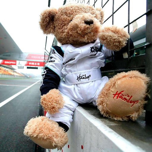 kousalyadevraj's profile picture. born on 5th of last month😇
B.techie🤓
Bangalorean😎