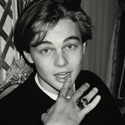 leorpghrvrd's profile picture. Je ne suis pas gay ok vos mères