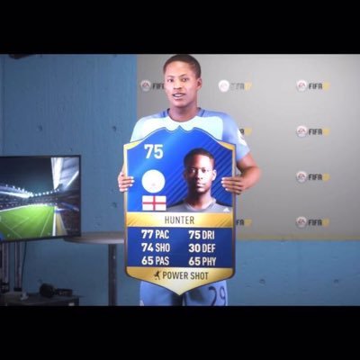 moanaa19's profile picture. 