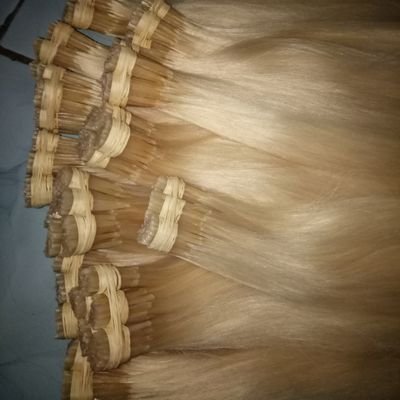 produce hair extensions keratine all type, remy bulk hair, weft hair all models 100% human.